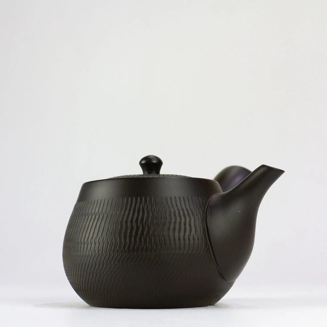 AKIRA Tokoname Japanese Teapot (330ml) - Image 6